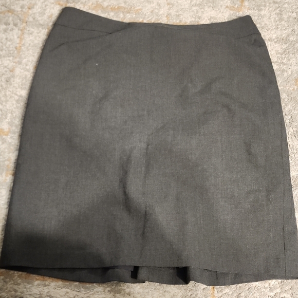 Ann Taylor classic Gray Pencil Skirt - Picture 1 of 2